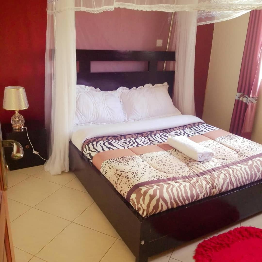 Airport Shoebill Hotel Ентебе Стая снимка